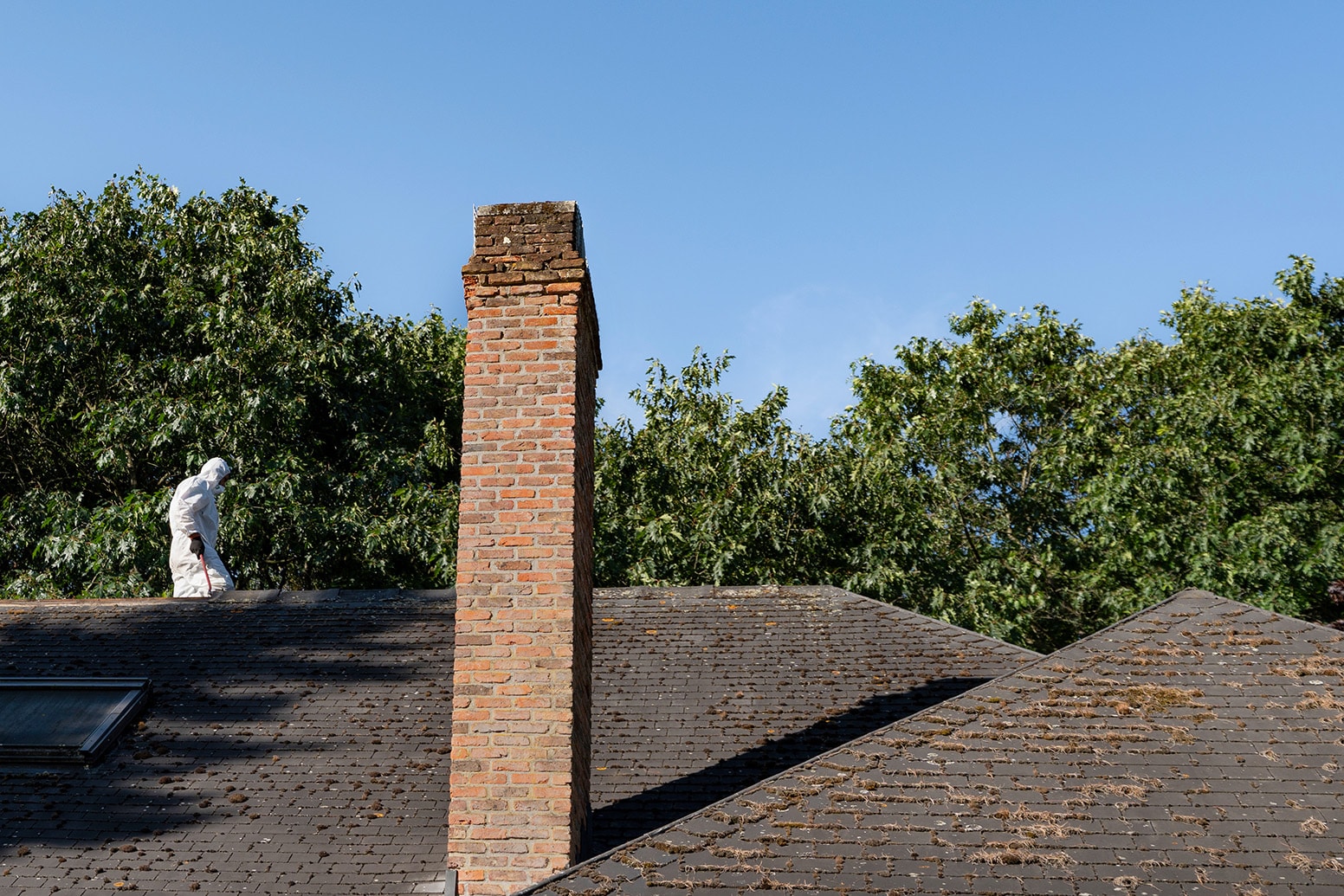 Asbest dakrenovatie — Wat met asbest in huis tijdens je renovatie? De regels, risico’s en oplossingen