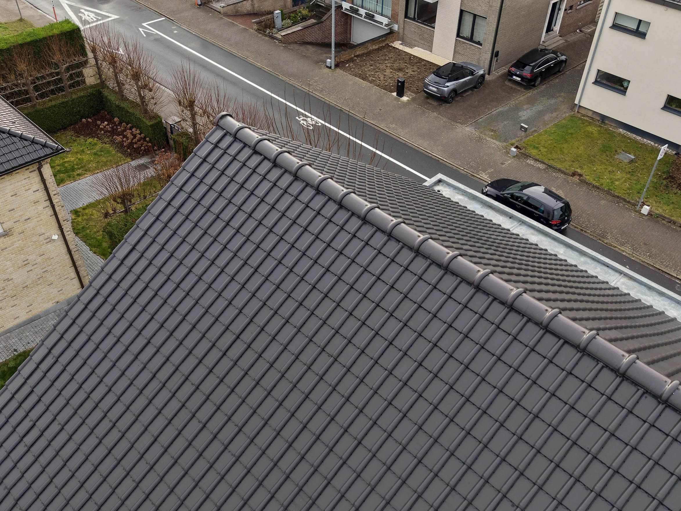 Gerenoveerd dak in Halle Cralux