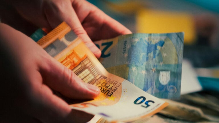 Extra heffingen op komst gasfactuur klimt jaar na jaar tot honderden euro’s extra